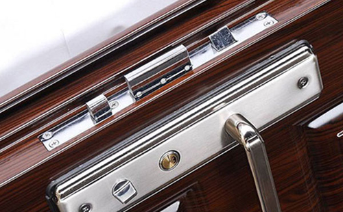 仲巴24小时上门开锁公司