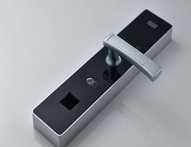 仲巴24小时上门开锁公司